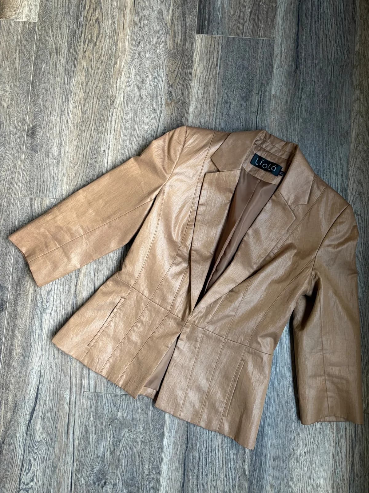 Usado por Rosario Carrasco, Blazer Liola Camel , talla S-M