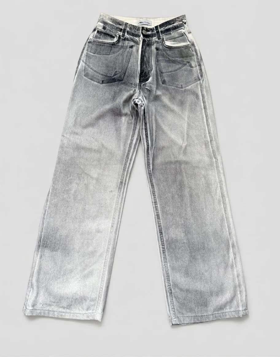Usado por Camila Concha Salazar, Jeans Zara Loose Fit de tiro alto , talla 32