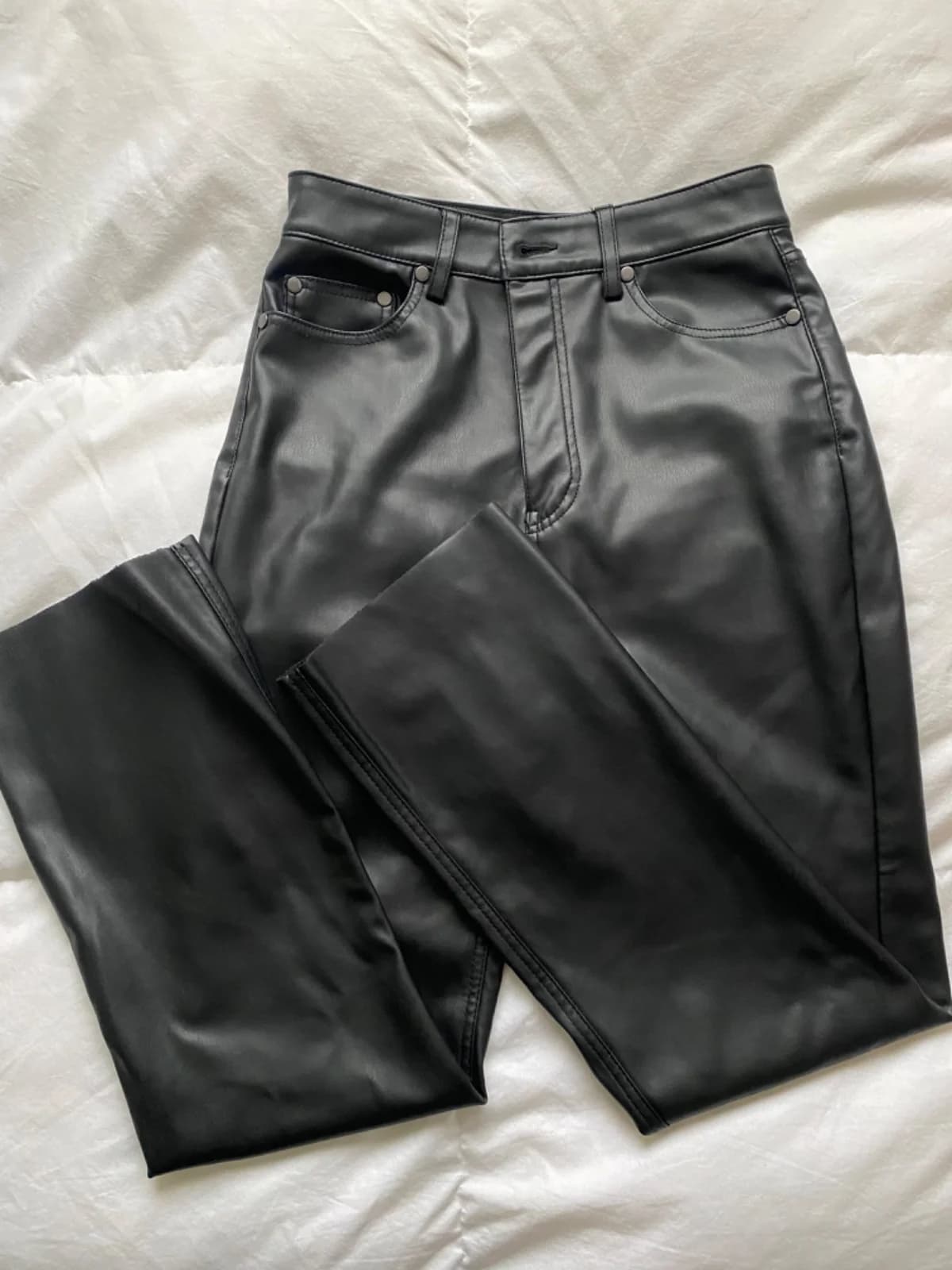 Usado por María José Naranjo, Pantalones eco cuero , talla 32