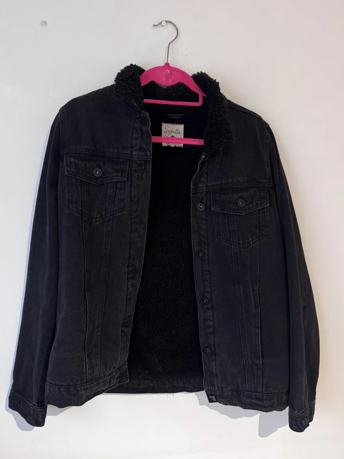 Usado por Alanis Whiteley Silva , Chaqueta denim con chiporro, talla M