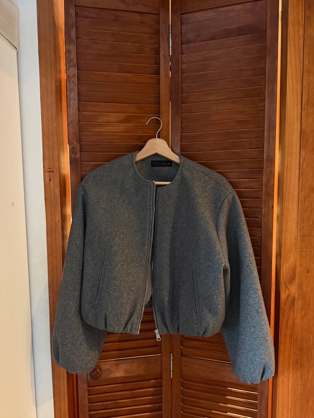Chaqueta bomber gris Zara — foto 1