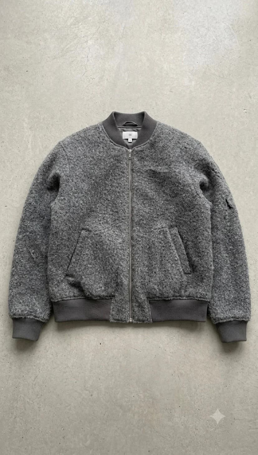 Usado por Arlette Krüger , Bomber oversize h&m gris, talla S