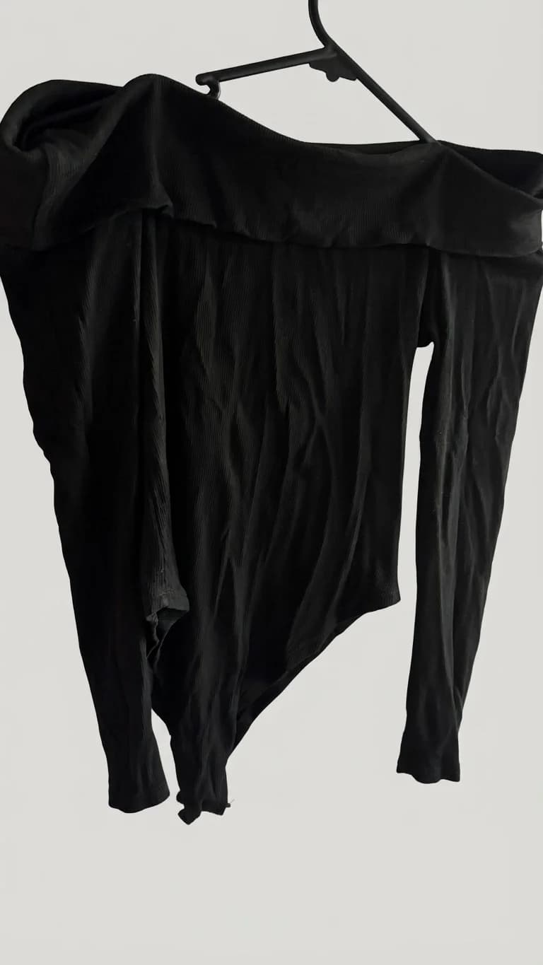Body negro sin hombros — foto 1