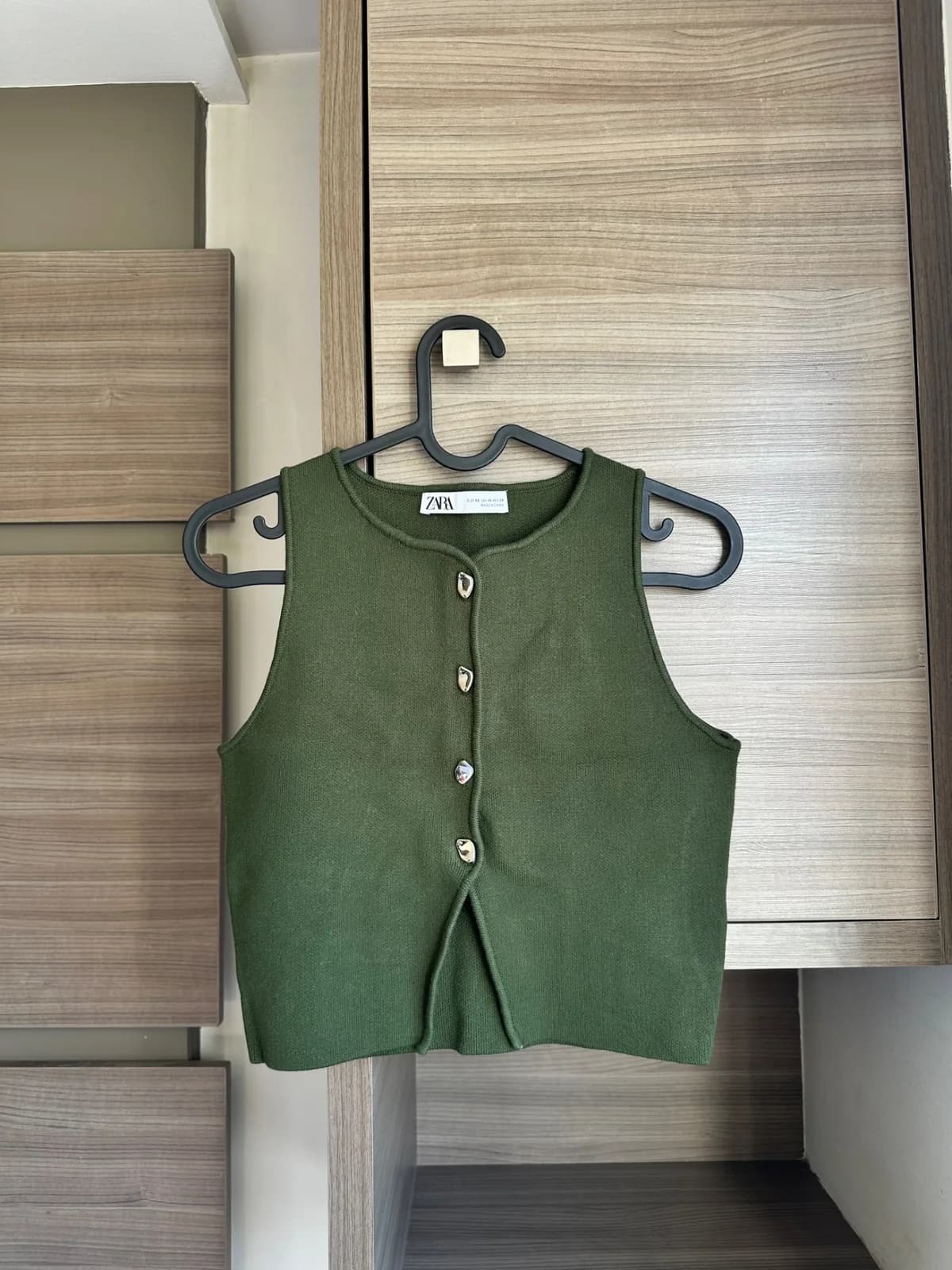 Top Verde Botones