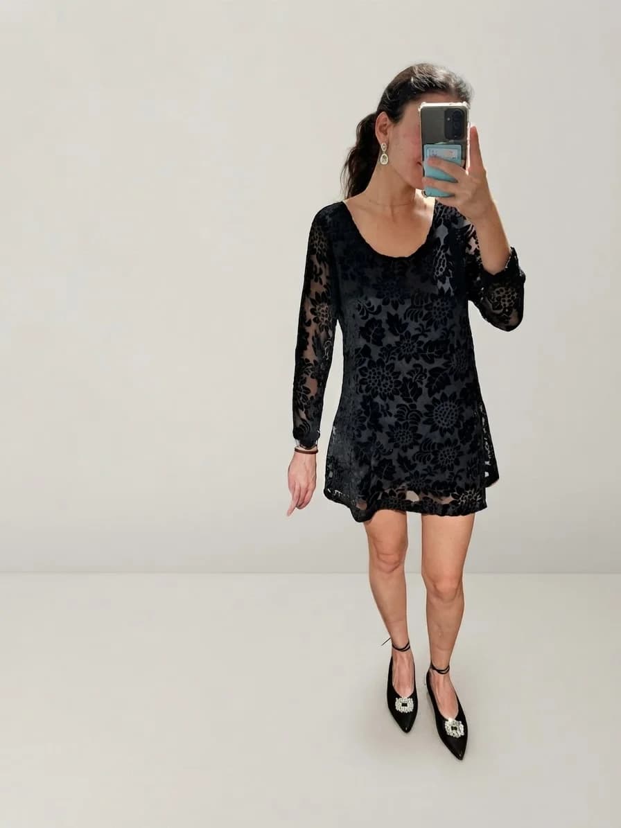 Usado por Isi Schilling, Vestido corto transparencias, talla S