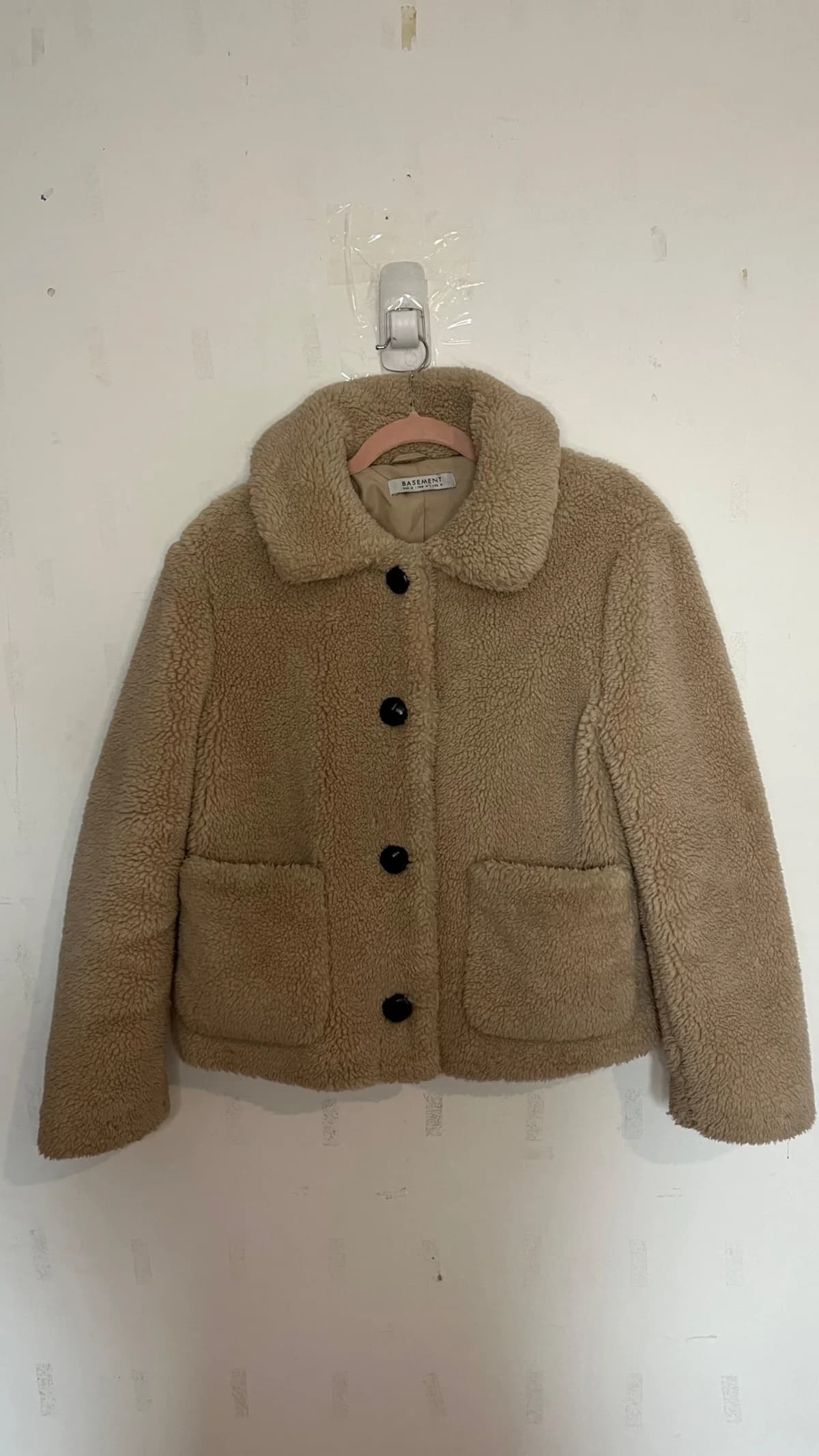 Usado por Sophie Lyon Miyake, Peludo , talla M