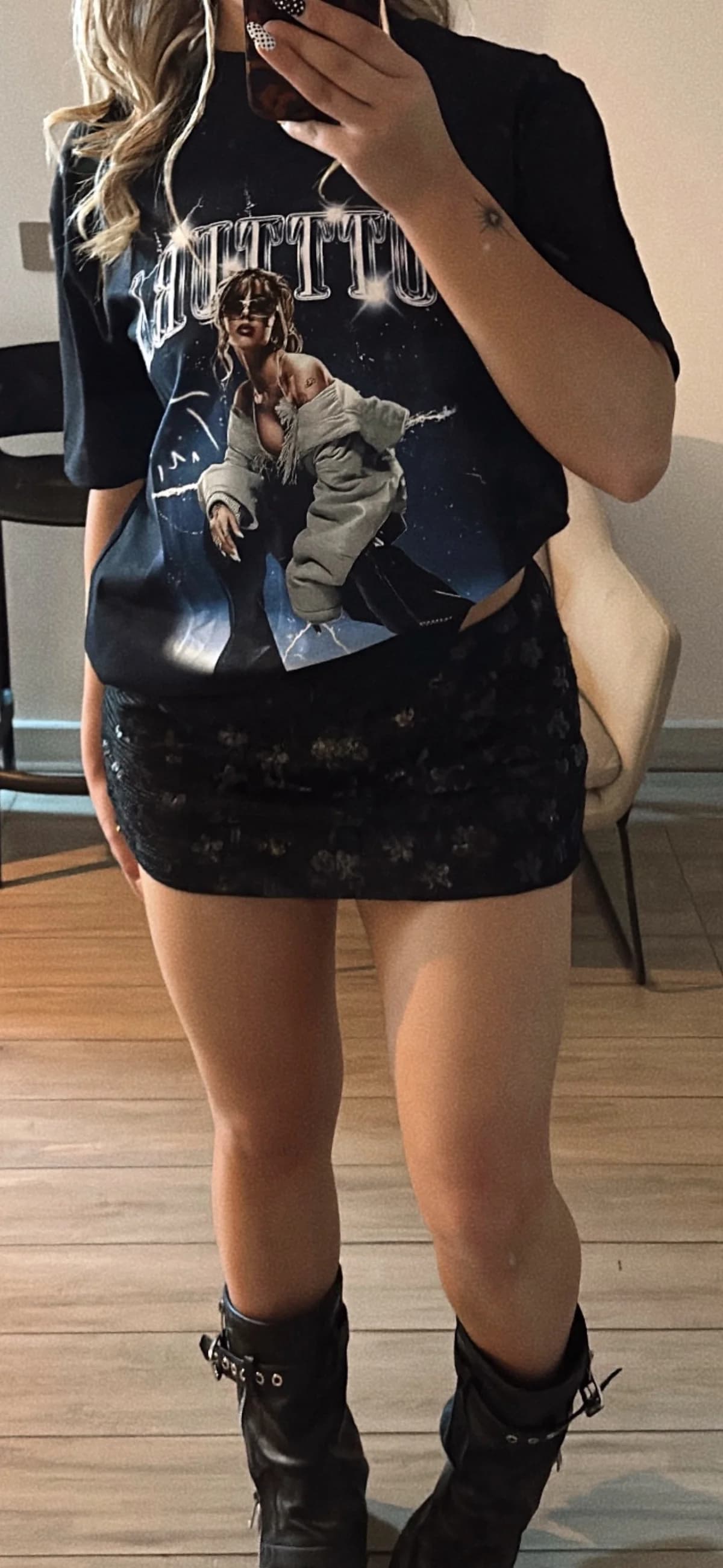 Falda brillante — foto 1